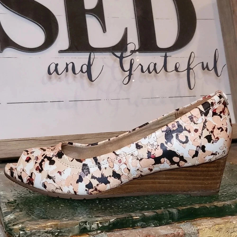 Clarks Open Toe Wedge Heel Pink Black Floral Wmns Size 6